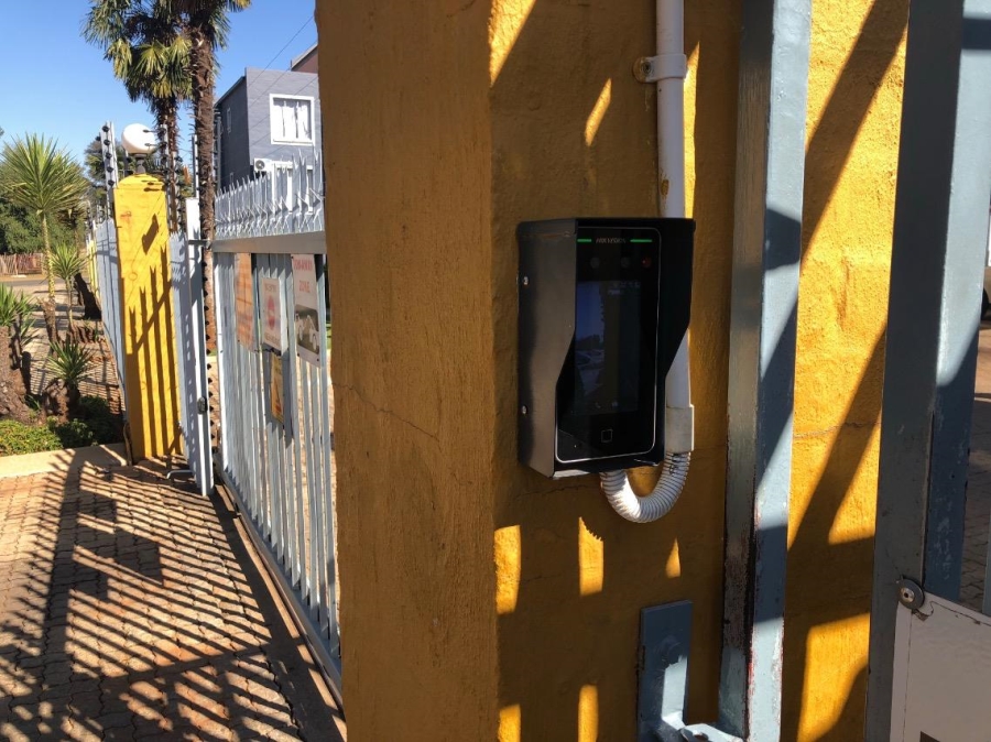 To Let 0 Bedroom Property for Rent in Kannoniers Park North West